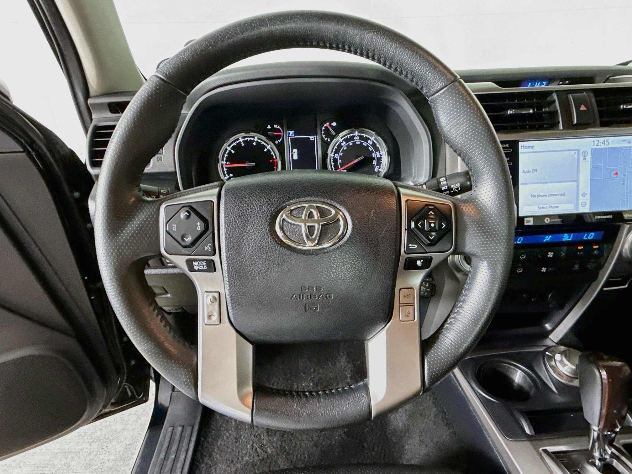 Used 2022 Toyota 4Runner Limited AWD/4WD image 11