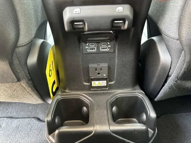 Used 2025 Jeep Wrangler Unlimited Rubicon AWD/4WD image 22