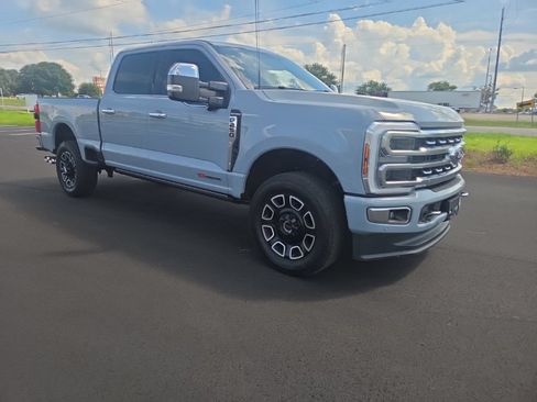 Used 2024 Ford F250 Platinum AWD/4WD image 22