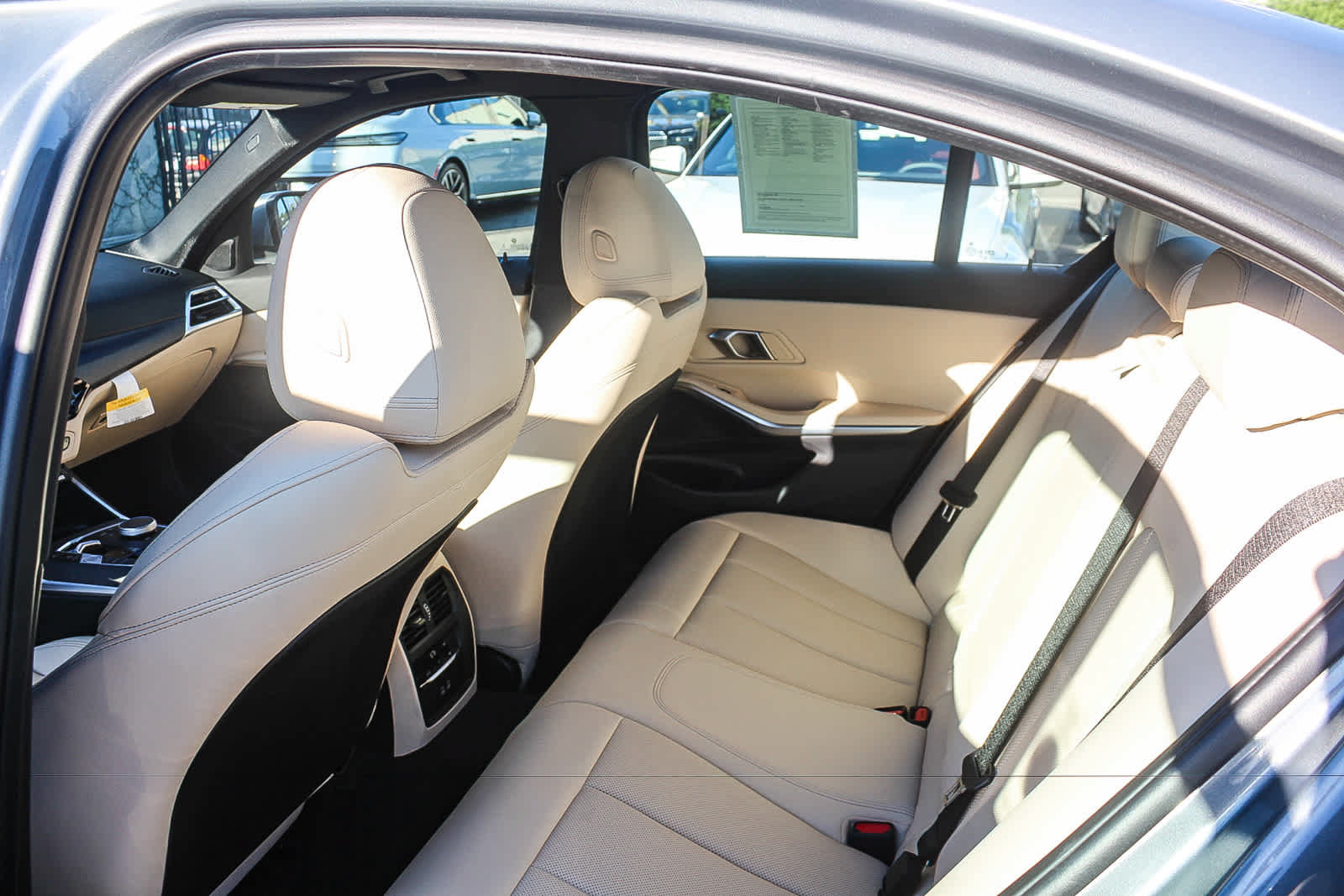 Used 2026 BMW 330i Sedan w/ Premium Package RWD image 21
