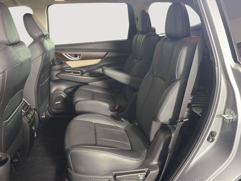 Used 2022 Subaru Ascent Touring AWD/4WD image 18