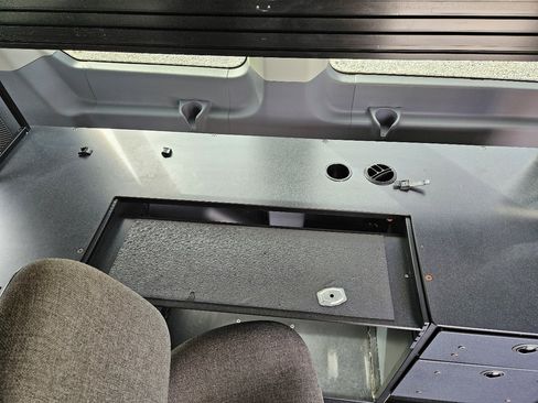 Used 2019 Ford Transit 150 XLT image 25