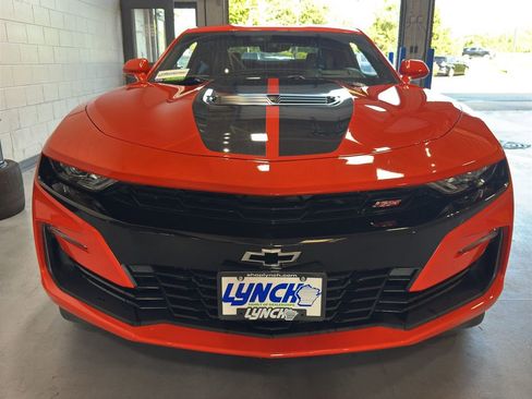 Used 2019 Chevrolet Camaro SS image 9