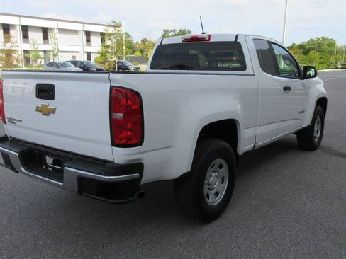 Used 2018 Chevrolet Colorado W/T w/ WT Convenience Package RWD image 5