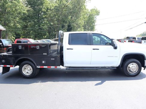 Used 2022 Chevrolet Silverado 3500 W/T w/ WT Convenience Package AWD/4WD image 4