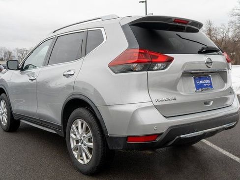 Used 2020 Nissan Rogue SV image 8
