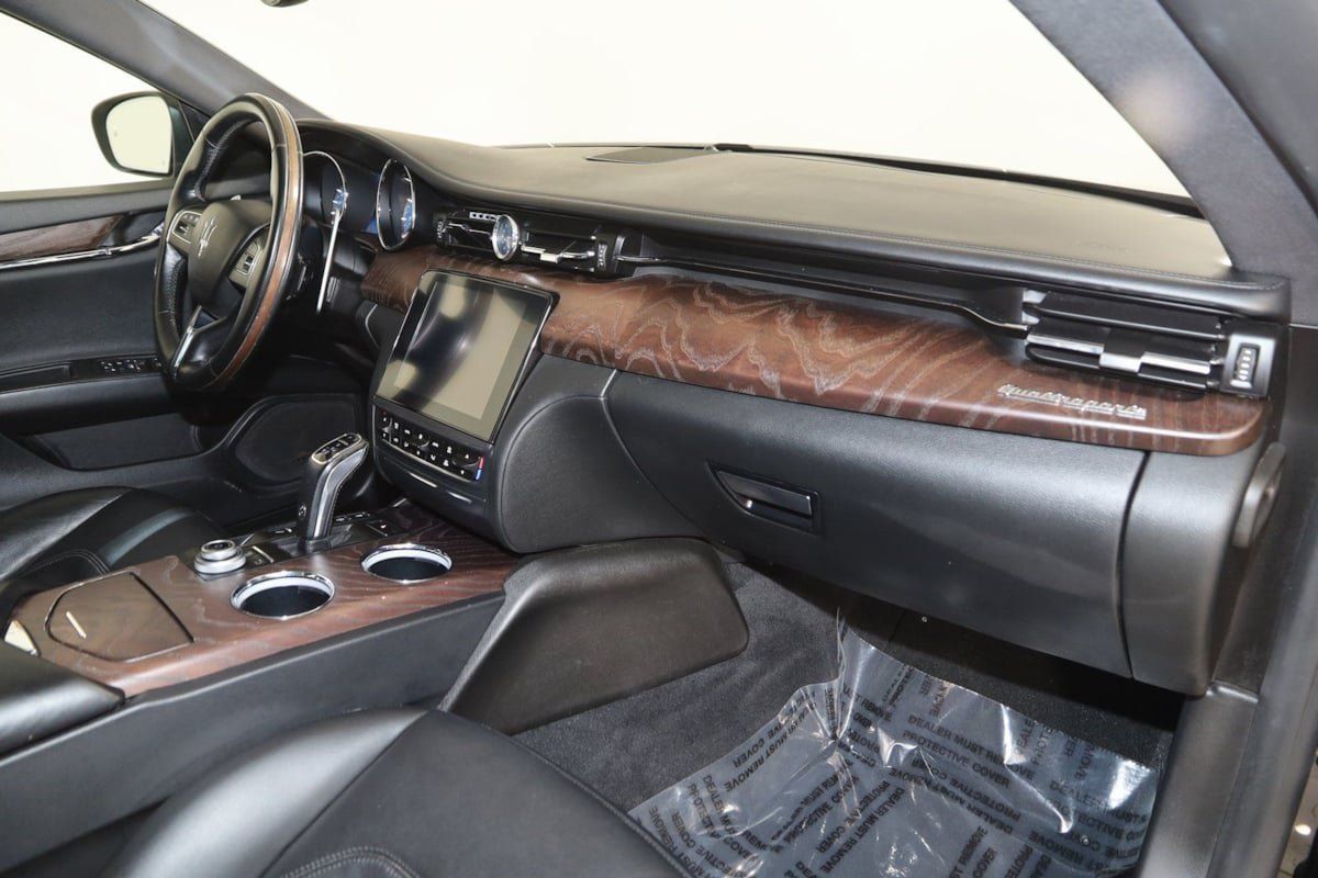 Used 2020 Maserati Quattroporte S Q4 AWD/4WD image 35