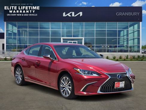 Used 2020 Lexus ES 300h w/ Premium Package FWD image 3