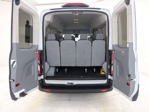 Used 2019 Ford Transit 350 XLT image 10