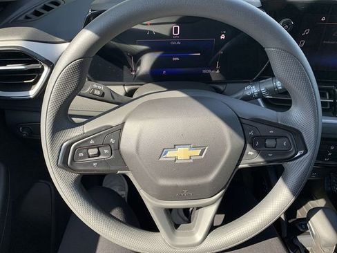 Used 2026 Chevrolet TrailBlazer LT w/ Driver Confidence Package FWD image 19