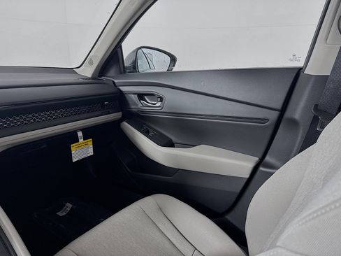 New 2025 Honda Accord SE image 27