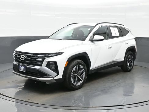 Certified 2026 Hyundai Tucson SEL AWD/4WD image 2