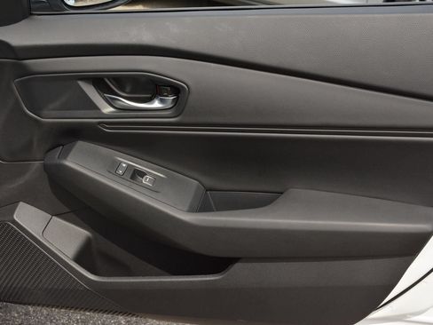 Used 2025 Honda Accord EX-L image 22