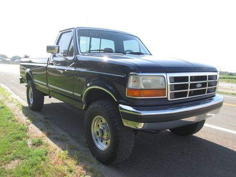 Used 1995 Ford F250 4x4 Regular Cab image 6