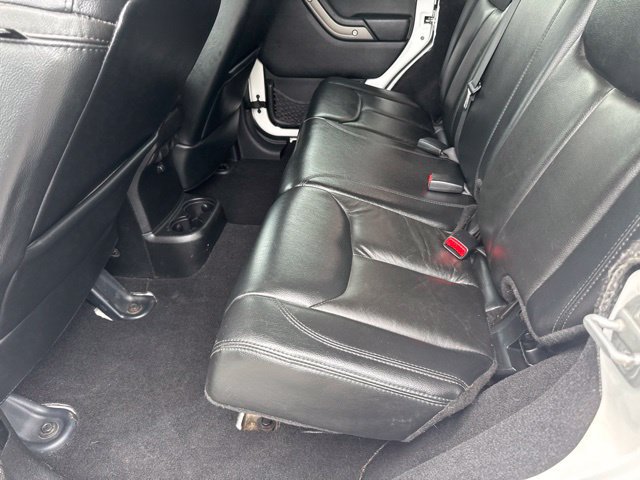 Used 2013 Jeep Wrangler Unlimited Sahara AWD/4WD image 11