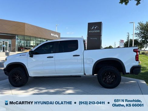 Used 2023 Chevrolet Silverado 1500 ZR2 w/ Technology Package AWD/4WD image 14