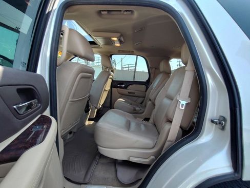 Used 2011 GMC Yukon Denali image 32