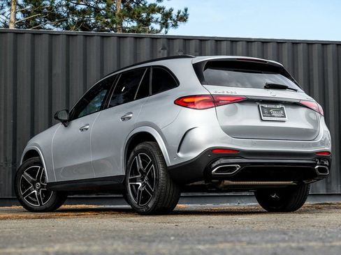 Used 2026 Mercedes-Benz GLC 300 4MATIC image 2