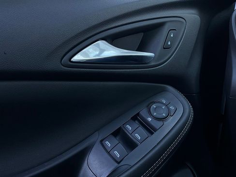 Used 2025 Buick Encore GX Preferred image 19