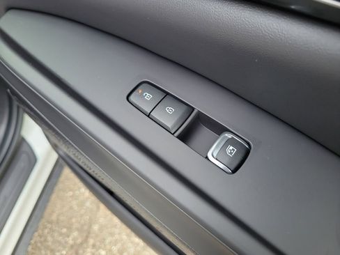 New 2026 Kia Carnival SX w/ SX Dark Edition Package FWD image 11