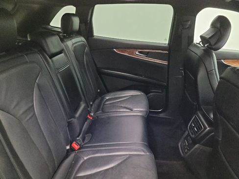 Used 2017 Lincoln MKX Reserve w/ Driver Assistance Package image 19