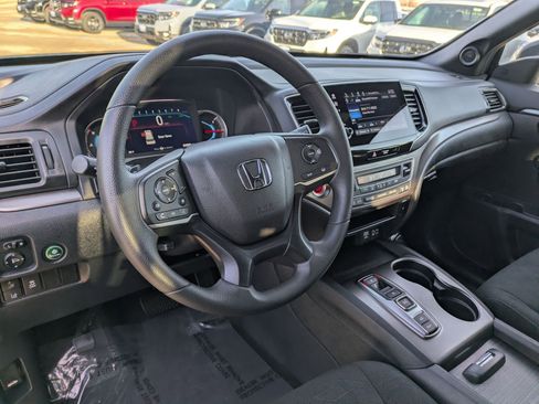 Certified 2022 Honda Pilot Sport image 11