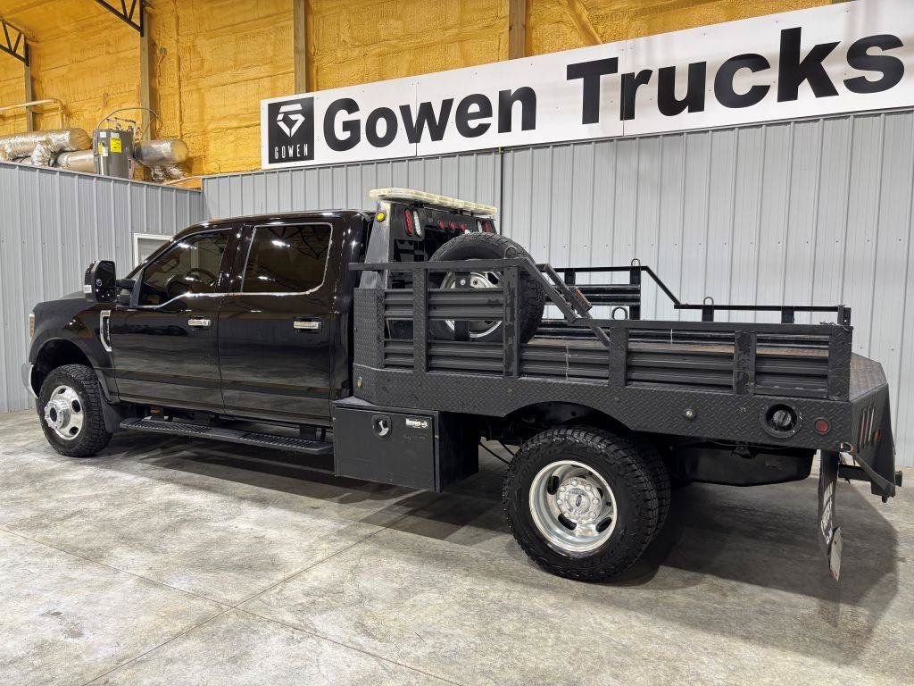 Used 2019 Ford F350 Lariat w/ Lariat Value Package AWD/4WD image 5