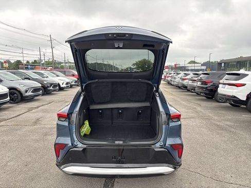 New 2026 Buick Envista Sport Touring w/ Convenience I Package FWD image 22