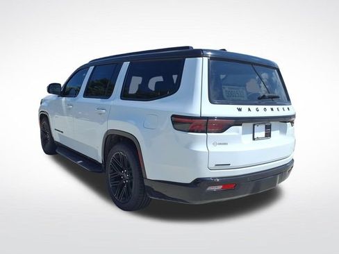 Used 2023 Jeep Wagoneer Series II w/ Convenience Group I AWD/4WD image 18