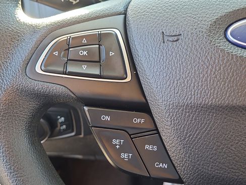 Used 2018 Ford Focus SE image 22