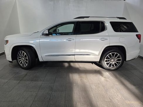 Used 2022 GMC Acadia Denali w/ Denali Ultimate Package image 2