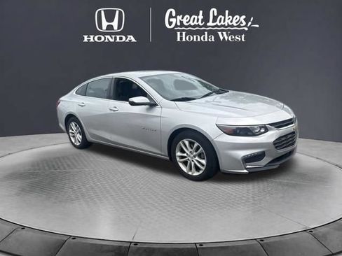 Used 2018 Chevrolet Malibu LT FWD image 5