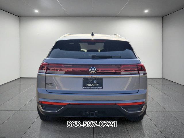 Used 2026 Volkswagen Atlas Cross Sport SE FWD image 4