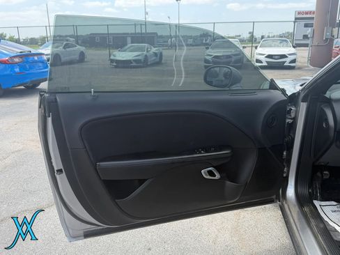 Used 2017 Dodge Challenger R/T RWD image 12