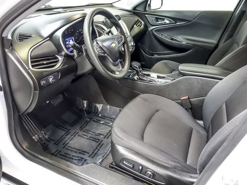Used 2024 Chevrolet Malibu LT FWD image 13