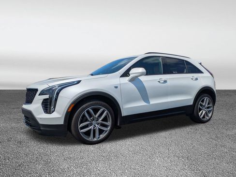 Certified 2019 Cadillac XT4 Sport FWD image 2