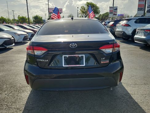 Used 2022 Toyota Corolla LE FWD image 10