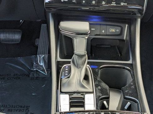 Used 2024 Hyundai Santa Cruz Limited image 16