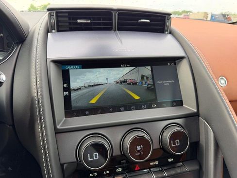 Used 2022 Jaguar F-TYPE Coupe RWD image 19