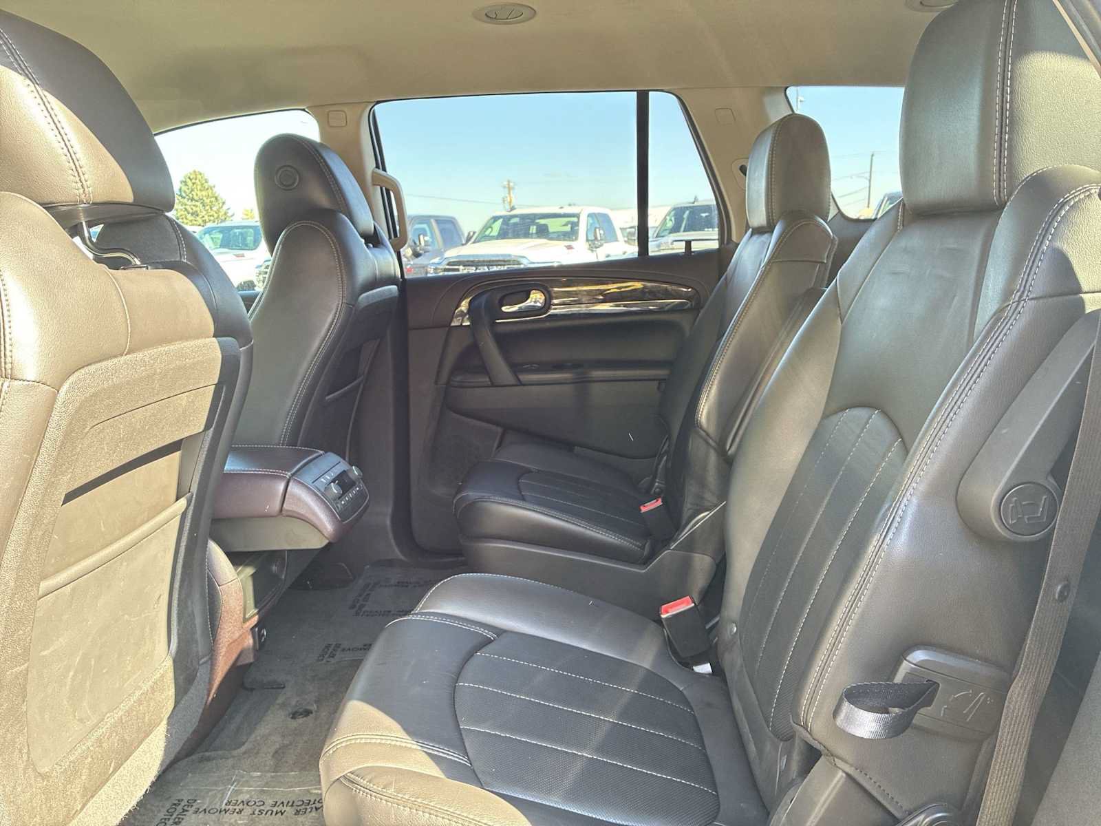Used 2017 Buick Enclave Premium AWD/4WD image 23