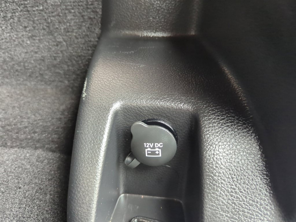 Used 2013 Jeep Wrangler Unlimited Sahara w/ Connectivity Group AWD/4WD image 30