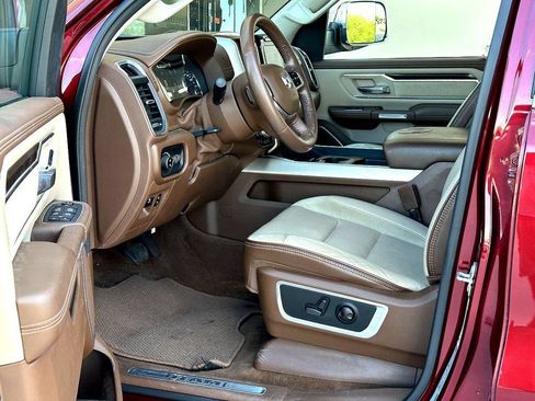 Used 2022 RAM 1500 Laramie AWD/4WD image 12
