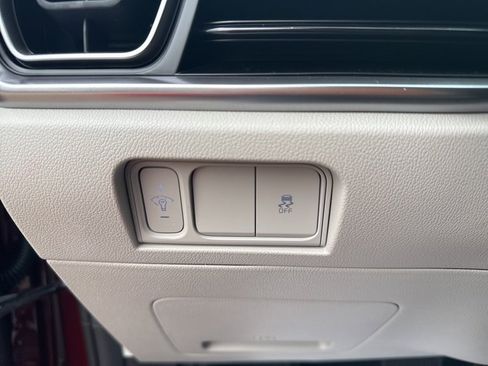 Used 2025 Kia Sorento S image 28