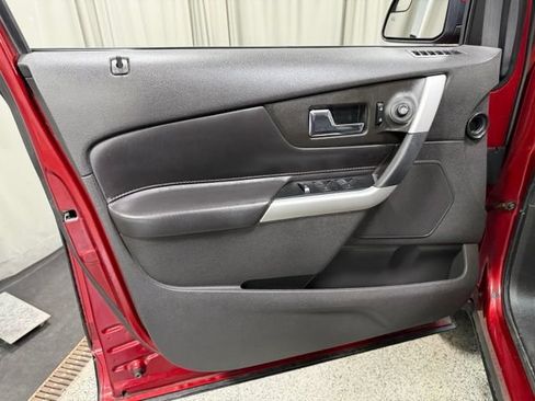 Used 2013 Ford Edge SEL AWD/4WD image 17