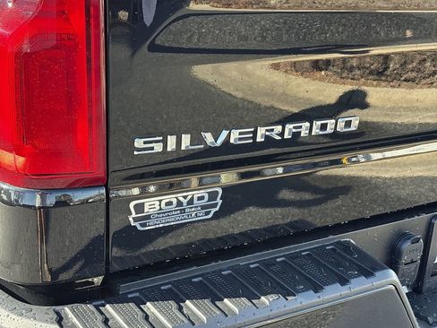 Certified 2022 Chevrolet Silverado 1500 RST w/ Z71 Off-Road Package image 32