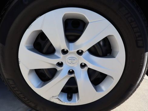 Used 2025 Toyota RAV4 LE image 43