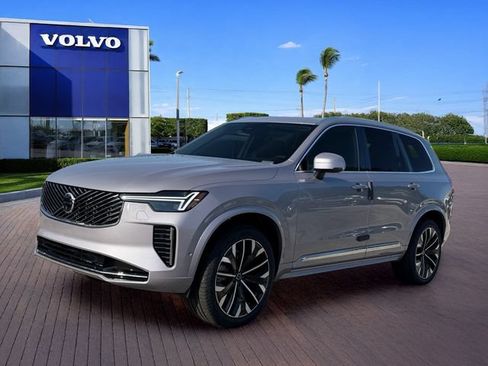New 2026 Volvo XC90 B5 Plus AWD/4WD image 3