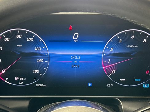 Used 2025 Mercedes-Benz GLC 300 image 23