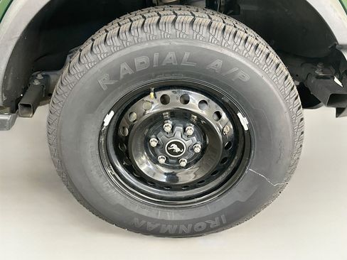 Used 2023 Ford Bronco Black Diamond AWD/4WD image 11