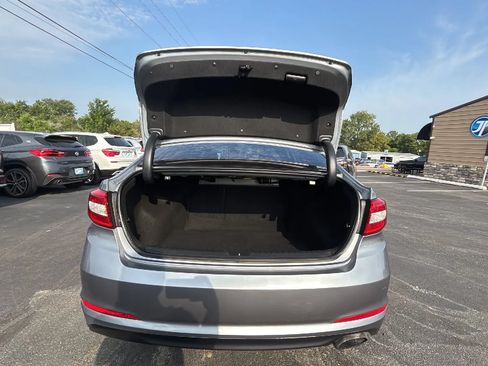 Used 2015 Hyundai Sonata SE FWD image 9